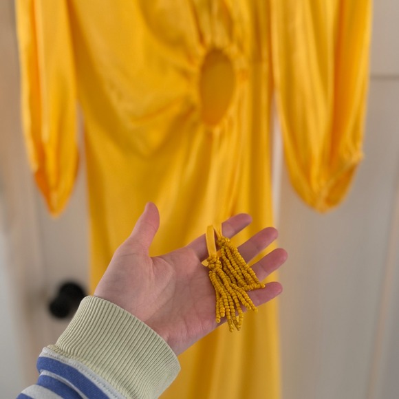 Farm Rio Yellow Bead Embellished Draped Satin Midi Dress XS Cutout Boho New Flaw - Picture 2 of 10